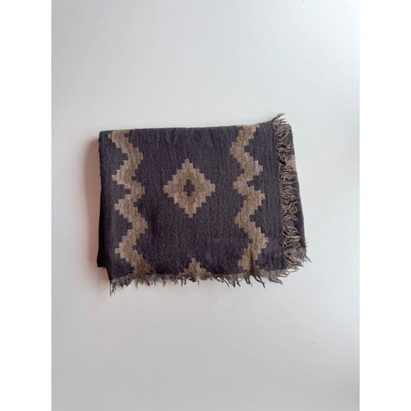 Aritzia WILFRED Scandi Diamond Mosaic Wool Fringed Rectangle Blanket Scarf - Picture 1 of 11
